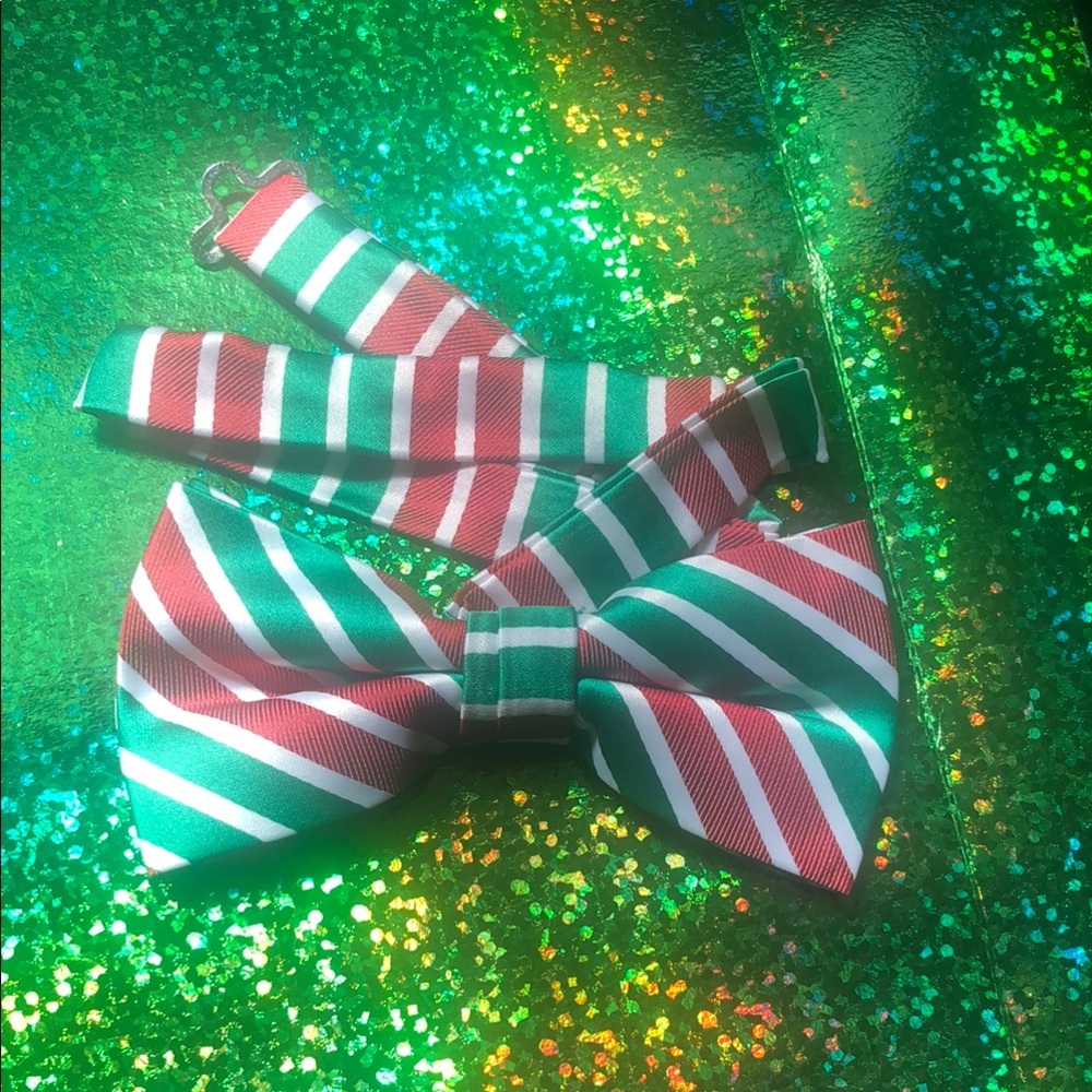 Christmas Stripe Bow Tie - Green & Red